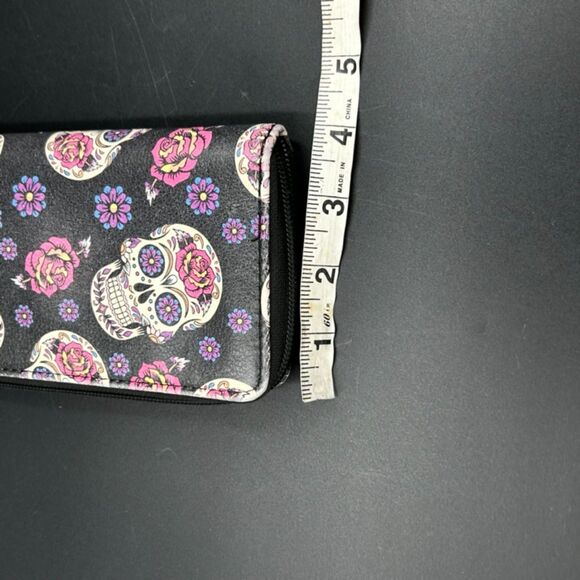 Sugar Skull Zip Around Wallet Faux Leather - Picture 7 of 11